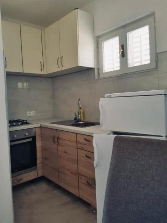 Apartmani Veronika Sukošan Zewnętrze zdjęcie