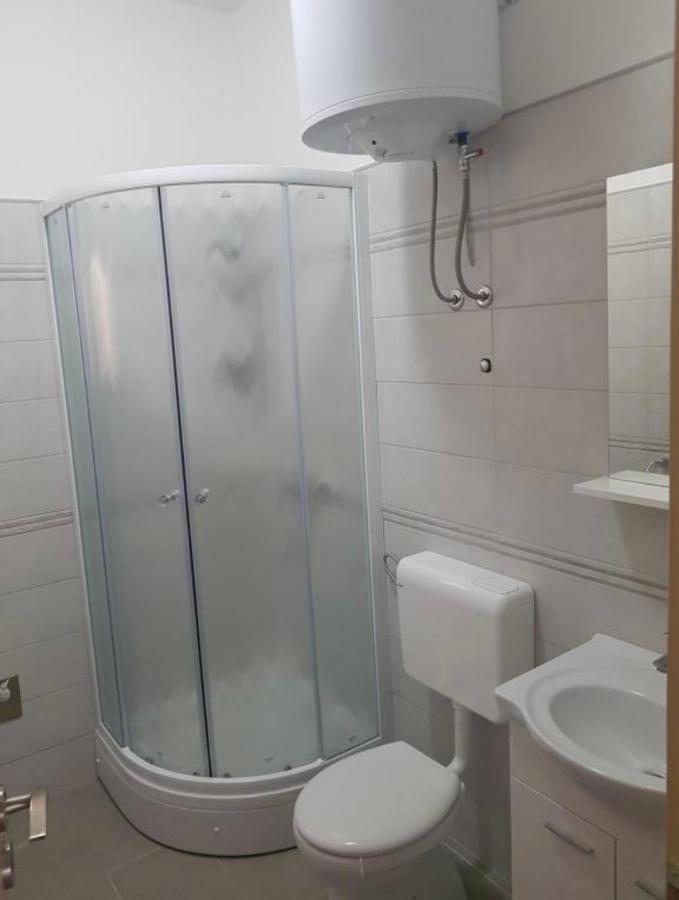 Apartmani Veronika Sukošan Zewnętrze zdjęcie