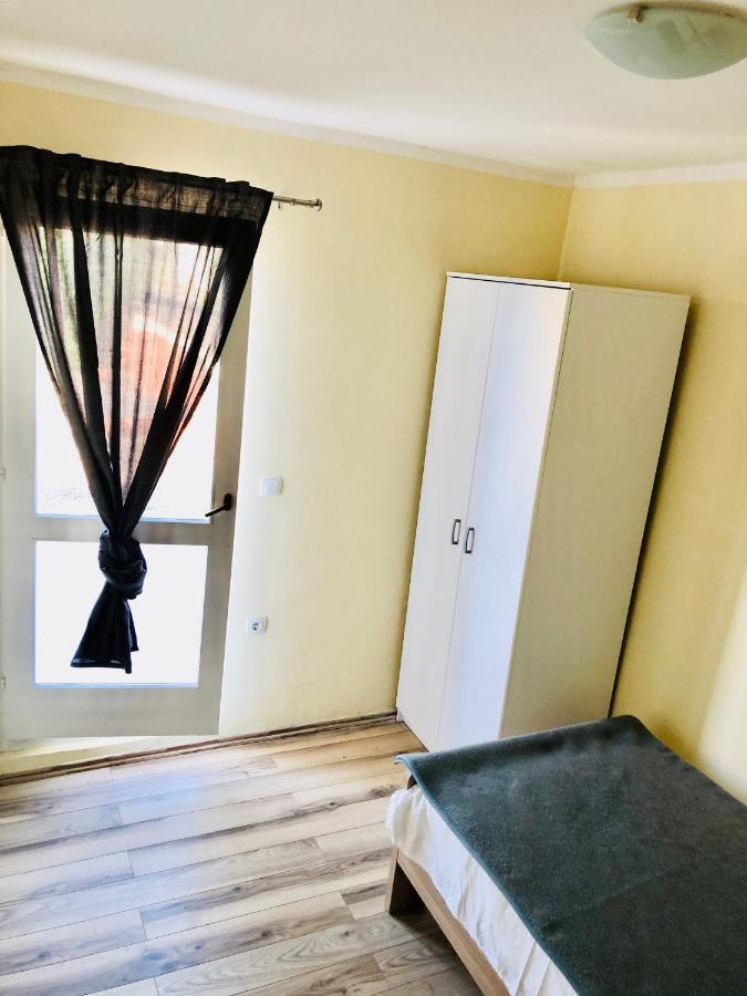 Apartmani Veronika Sukošan Zewnętrze zdjęcie