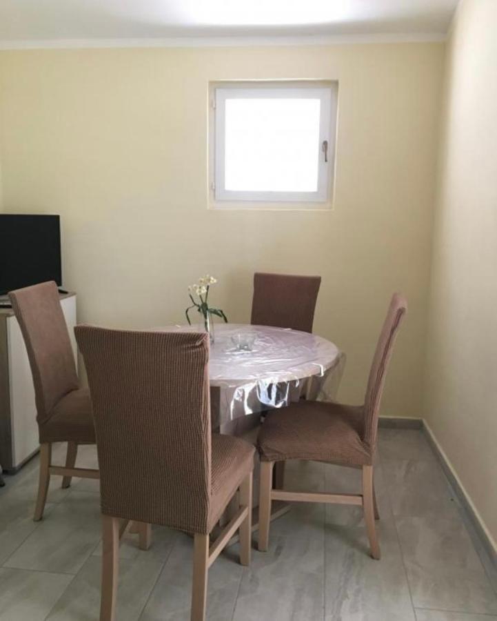 Apartmani Veronika Sukošan Zewnętrze zdjęcie